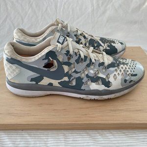 Nike Train Speed 4 Size 9.5 Grey / White / Camo